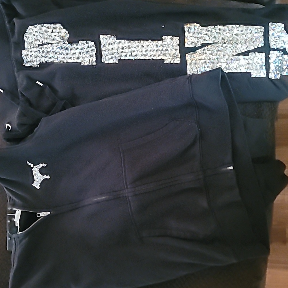 VS bling outfit
